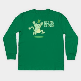 KISS ME IRISH CAT Kids Long Sleeve T-Shirt